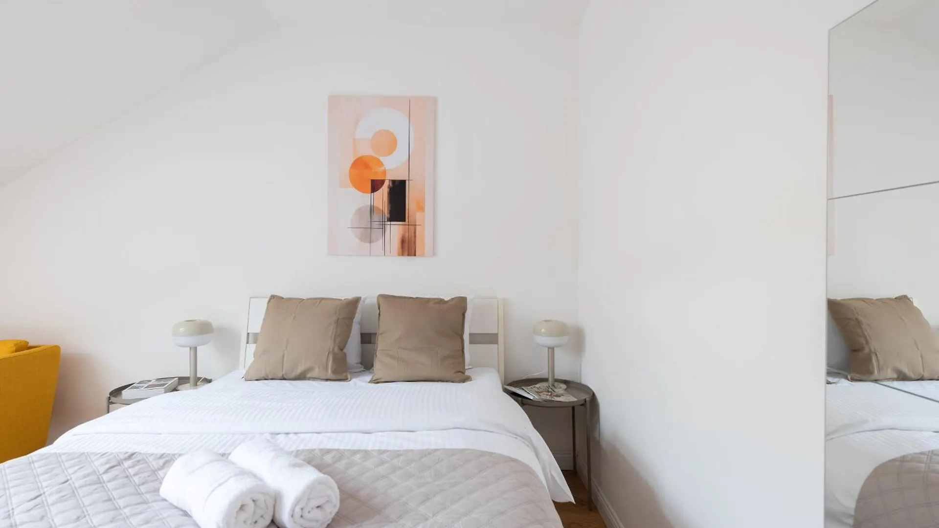 3-Room Apartment With Beautiful View Prag