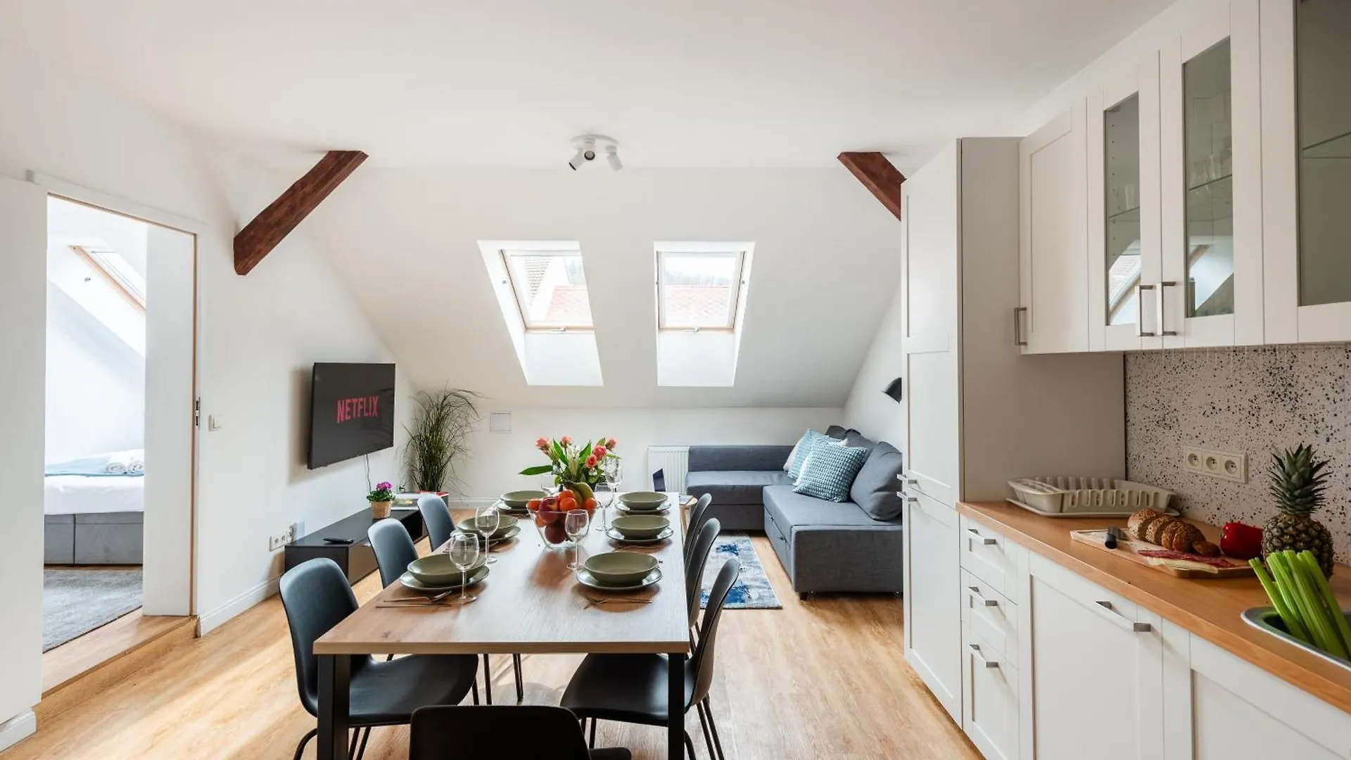 3-Room Apartment With Beautiful View Prag Tjekkiet